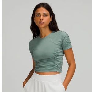 Lululemon ruched crop top size 6